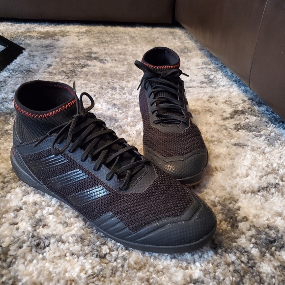 predator tango 19.3 turf